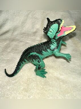 Kid Galaxy Majungasaurus Dinosaur Figure Green Black Poseable Articulated Toy